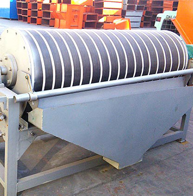 鈦鐵礦磁選機(jī)