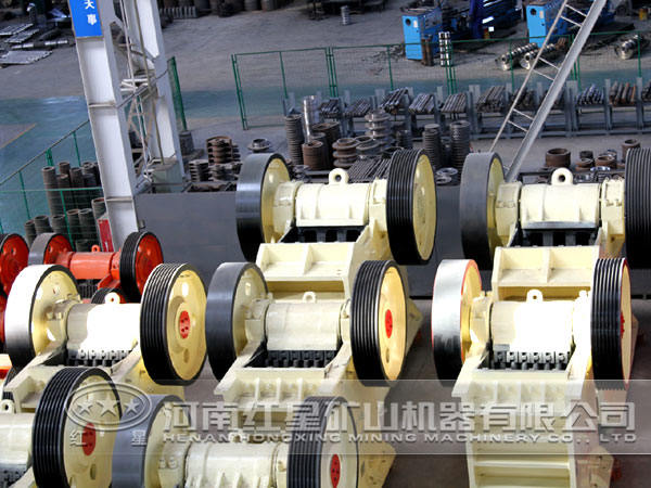 簡(jiǎn)擺顎式破碎機(jī)