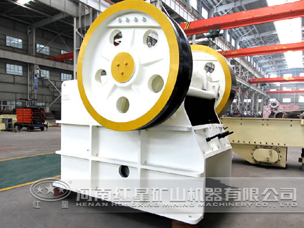 磷酸鹽鄂式碎石機(jī)