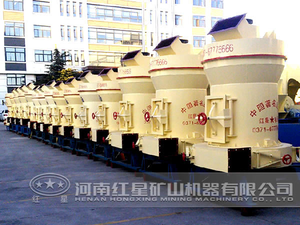 排列整齊的磨粉機