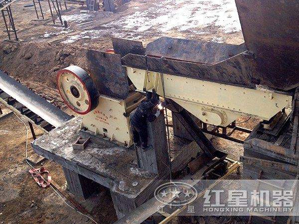 海綠石碎石生產(chǎn)線現(xiàn)場(chǎng)