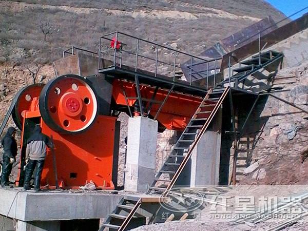 鐵礦石機制砂石料生產(chǎn)線現(xiàn)場