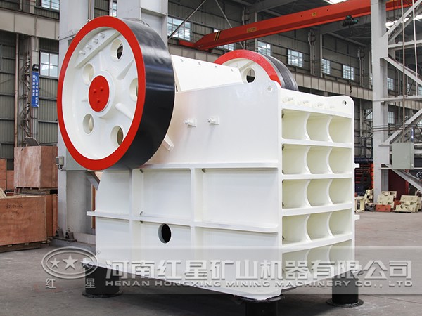 簡(jiǎn)擺式顎式破碎機(jī)