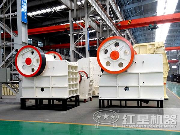 葉臘石破碎機(jī)