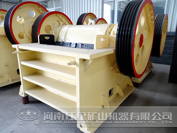 雙腔鄂式破碎機