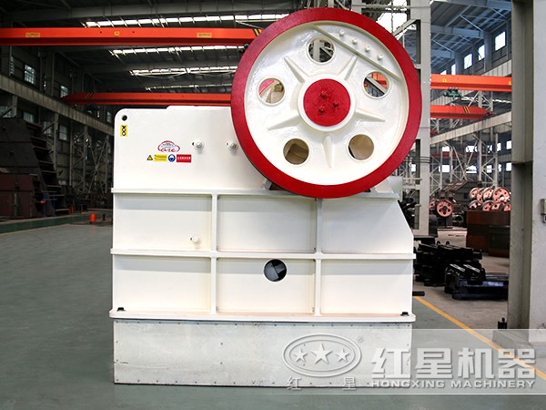 紅星機(jī)器顎式破碎機(jī)產(chǎn)量
