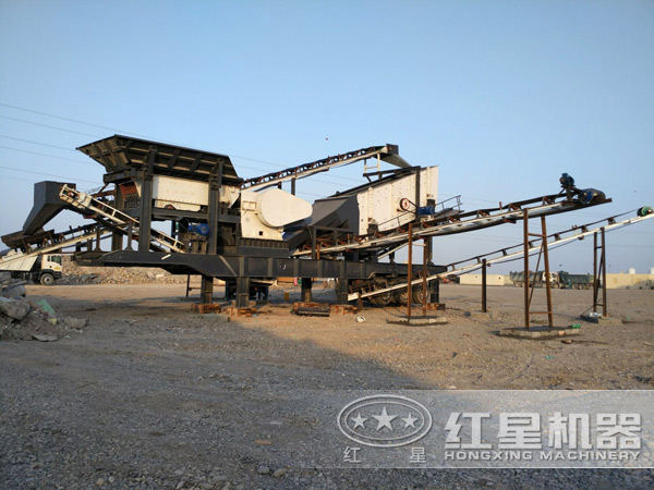 移動破碎站現(xiàn)場