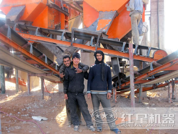 紅星破碎生產(chǎn)線客戶現(xiàn)場