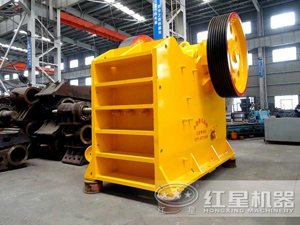 PE-900×1200顎式破碎機