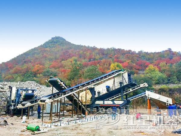 石灰石移動破碎站作業(yè)現場