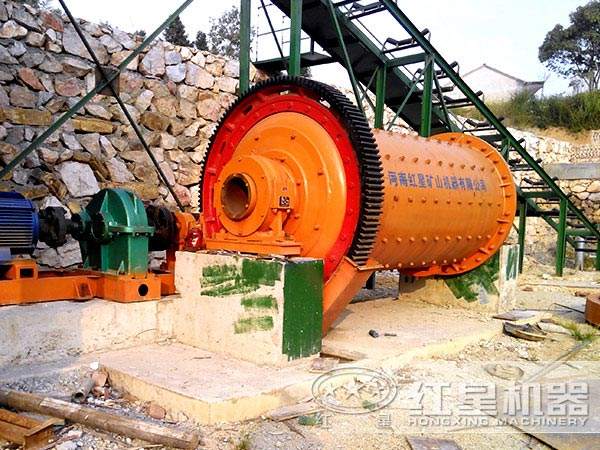 棒磨式制砂機(jī)作業(yè)現(xiàn)場(chǎng)