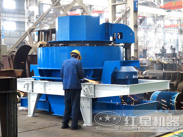 正在作業(yè)的工人