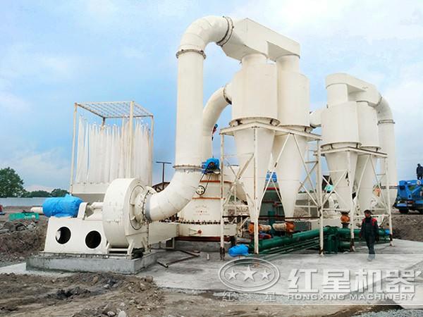 磨粉機(jī)作業(yè)現(xiàn)場(chǎng)