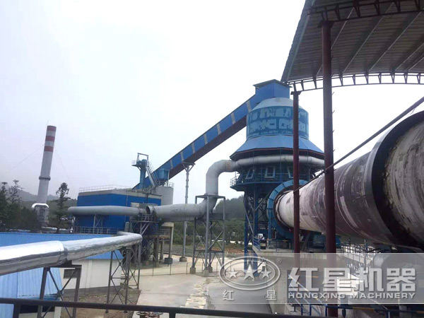 環(huán)?；剞D(zhuǎn)窯作業(yè)現(xiàn)場(chǎng)