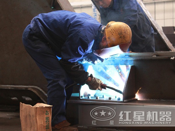 廠家生產(chǎn)車間