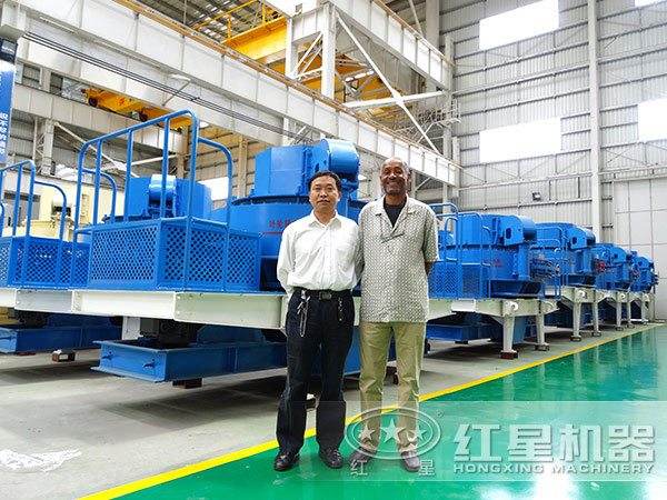 沖擊式制沙機生產(chǎn)車間