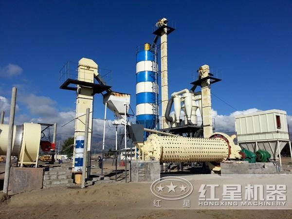 球磨機(jī)作業(yè)現(xiàn)場(chǎng)圖