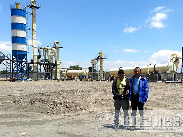 紅星技術(shù)人員與客戶合影