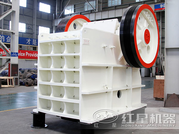 巖石顎式破碎機