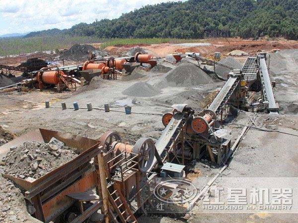 球磨機作業(yè)現(xiàn)場