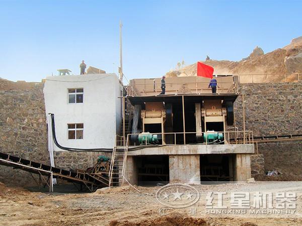 顎式破碎機(jī)作業(yè)現(xiàn)場(chǎng)