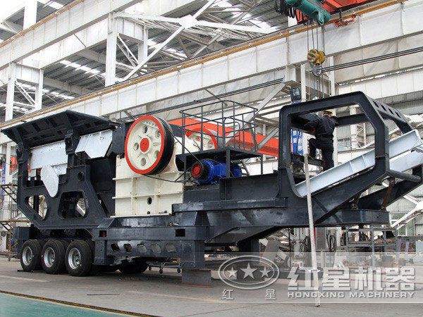 移動式破碎機(jī)和顎式破碎機(jī)組合圖