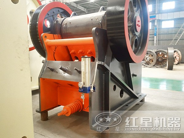 69碎石機(jī)構(gòu)造