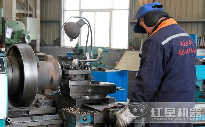 反擊式破碎機(jī)材料圖