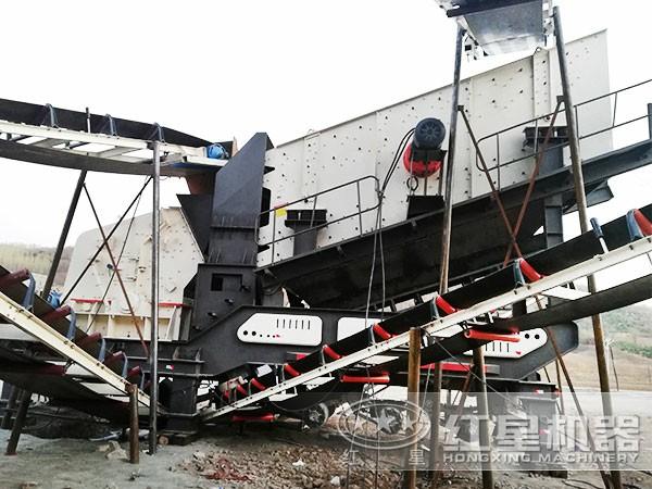 鵝卵石移動破碎機移動靈活，不受場地限制