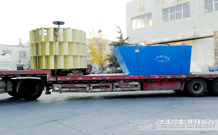 紅星三排輪斗式洗石機(jī)裝車發(fā)貨