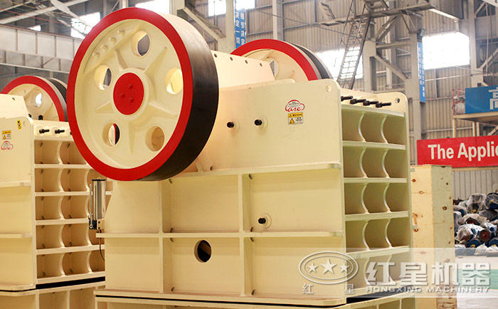 HD德版鄂式破碎機(jī)