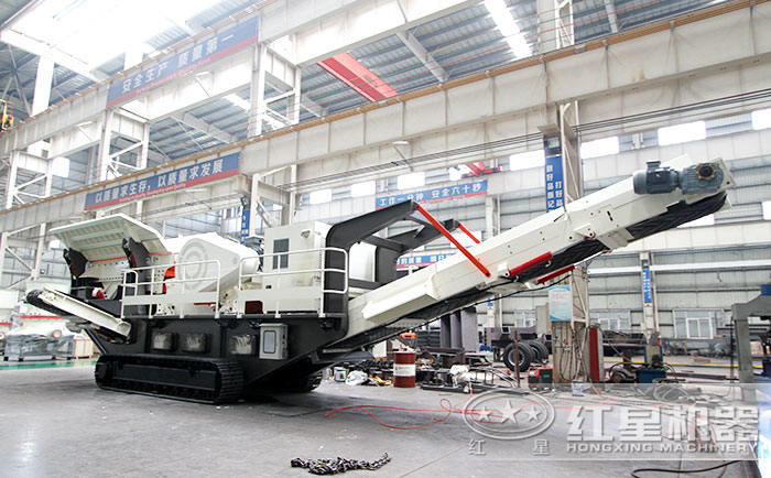 紅星履帶式建筑垃圾粉碎機生產(chǎn)車間