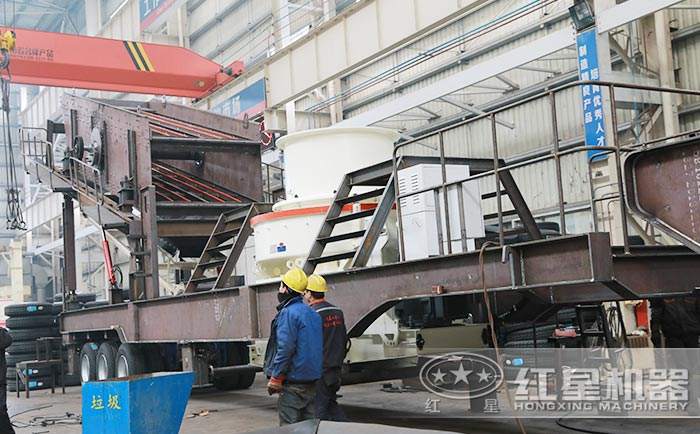 紅星車載一體式移動打沙機生產車間