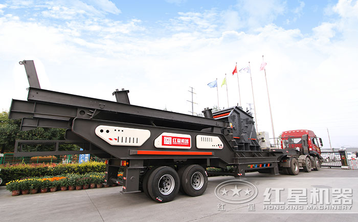 行走的流動式河卵石碎沙機