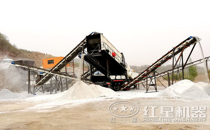 移動式建筑垃圾破碎機現(xiàn)場