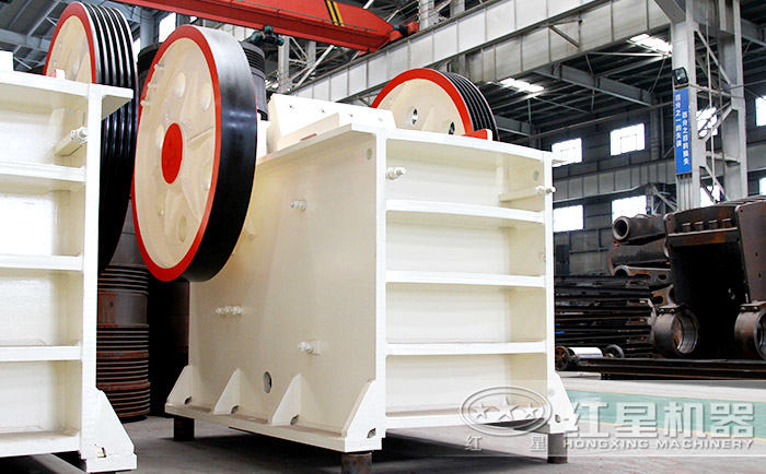 青石顎式粉碎機(jī)