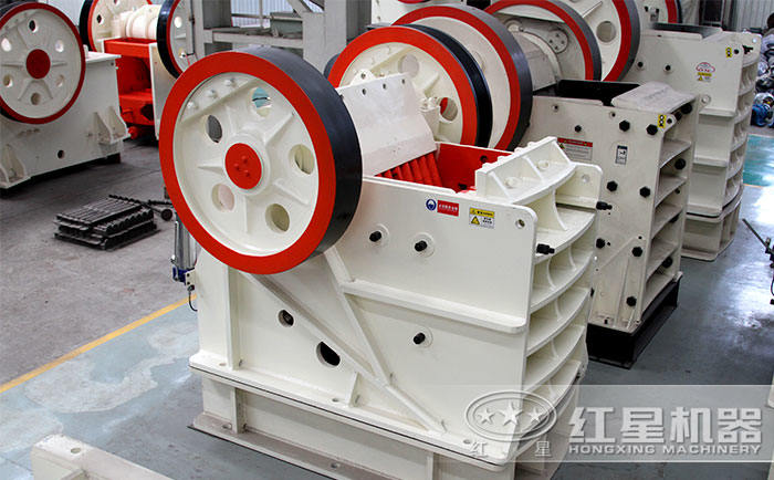 顎式破碎機(jī)進(jìn)料口