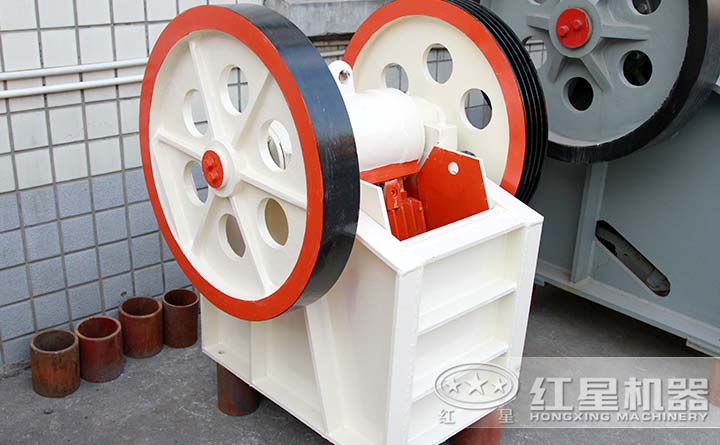 小型石頭顎式破碎機(jī)