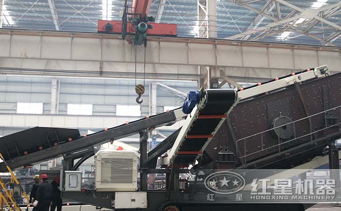 履帶式移動(dòng)建筑垃圾破碎機(jī)定制現(xiàn)場(chǎng)