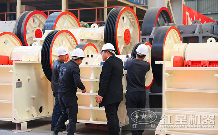 顎式破碎機(jī)