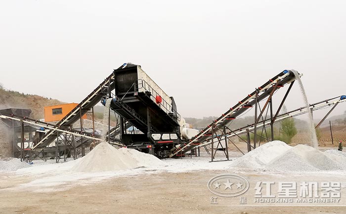 移動(dòng)式制沙機(jī)工作現(xiàn)場(chǎng)