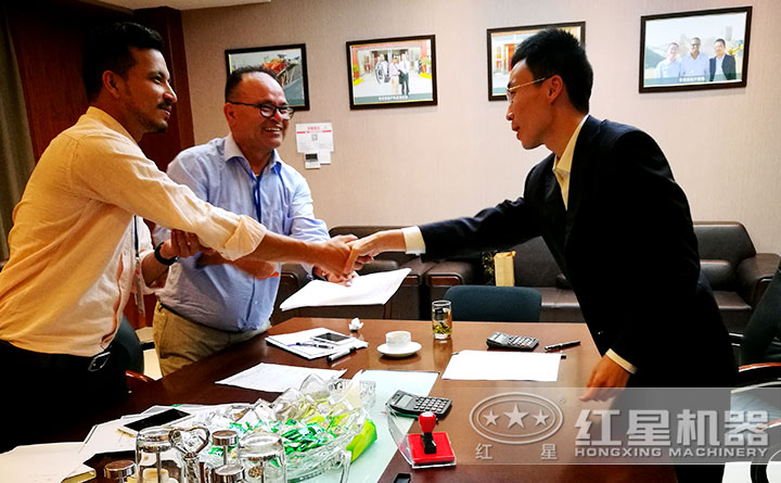 國外客戶與紅星達成共識，簽訂合同