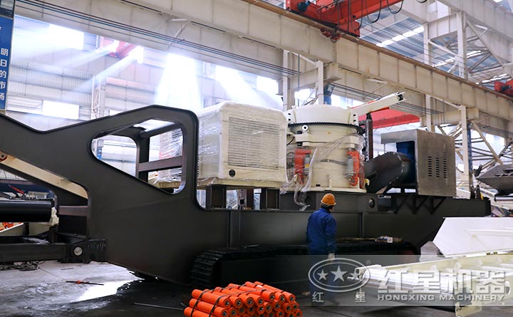 配置圓錐破的履帶移動破，可在線定制更多型號