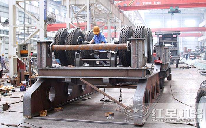 紅星為吉林客戶免費定制輪胎式流動破碎機生產(chǎn)車間
