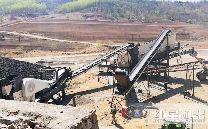 輪胎流動碎石機生產(chǎn)現(xiàn)場