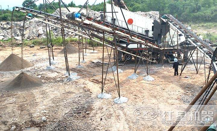 建筑垃圾碎石現(xiàn)場