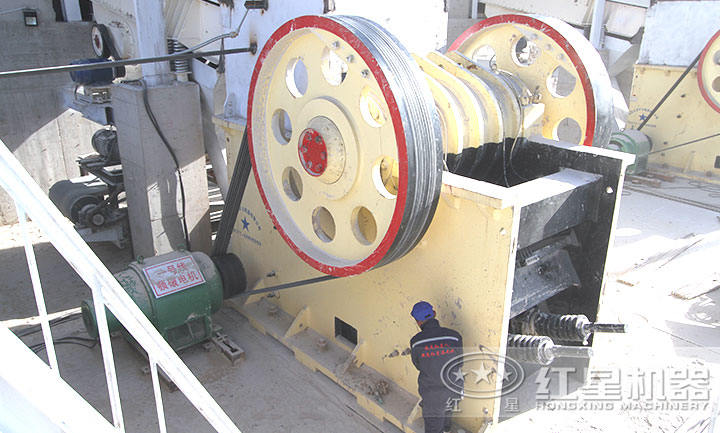 顎破-石料粗碎機(jī)