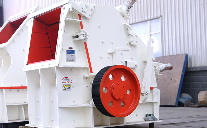 反擊式破碎機(jī)