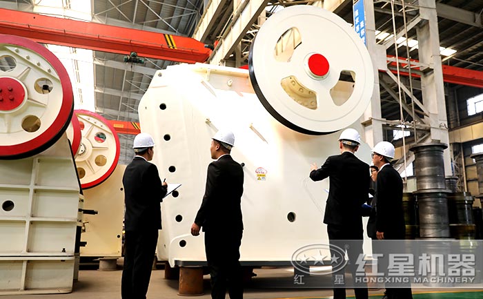 大型顎式粉碎機