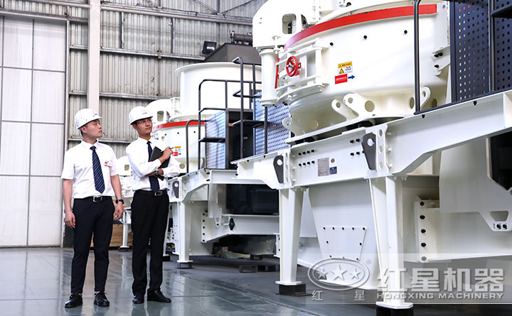 沖擊式制砂機出料粒型好，環(huán)保節(jié)能